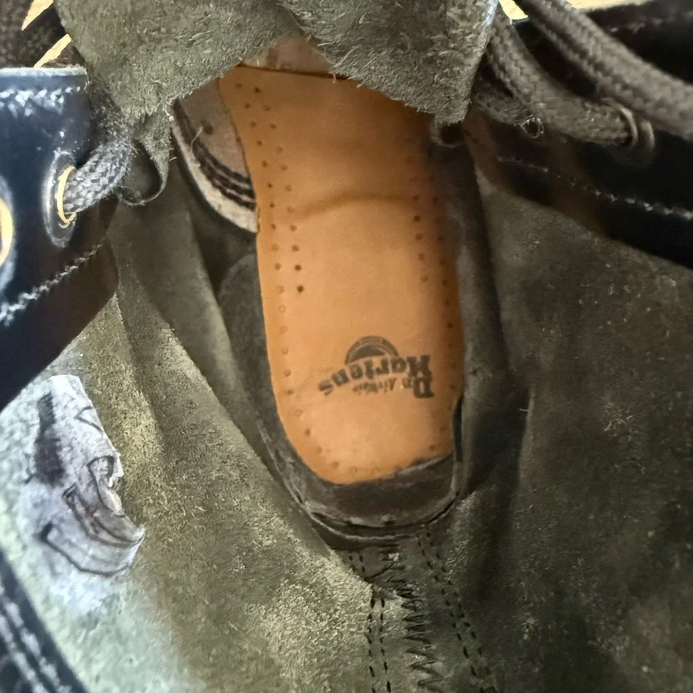 Dr Martens Black Leather Lace-Up Combat Boots - Woman - Picture 10 of 11